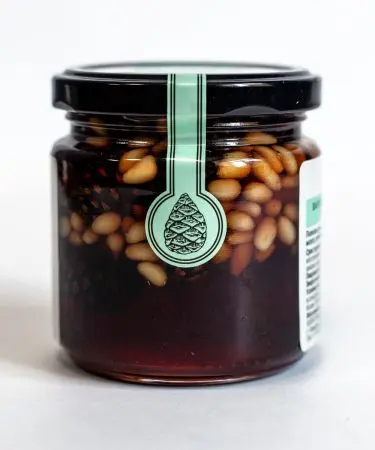 Варенье из сосновых шишек с кедровым орехом, 200 мл